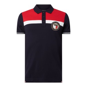 Koszulka polo o kroju slim fit z detalami z logo