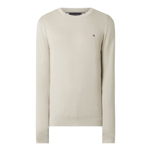 946632b3c5693246f00644edcad937c9