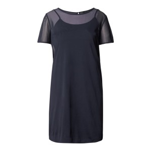 Sukienka z dodatkiem streczu