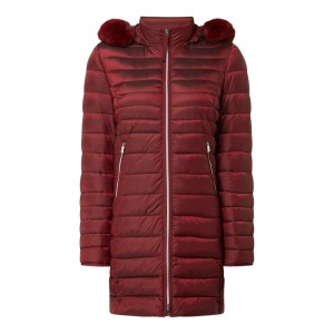 Płaszcz pikowany ze sztucznym futrem i z watowaniem