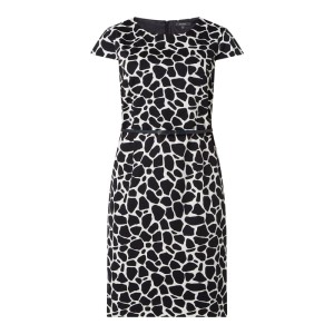 Sukienka ze zwierzęcym nadrukiem