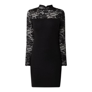 Sukienka z koronką model ‘Wilde’