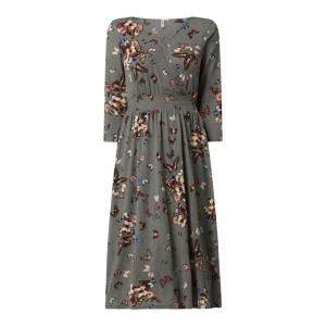 Sukienka midi ze wzorem na całej powierzchni model ‘New Pella’