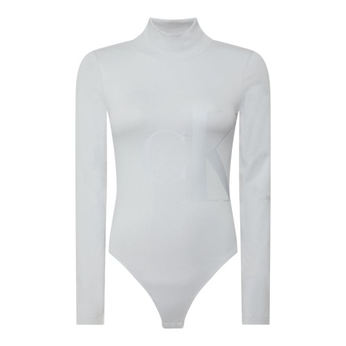 8ba6335a75350cdaebfa68c21bd7ea63