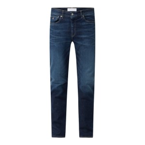 Jeansy o kroju slim tapered fit z dodatkiem streczu