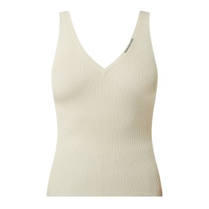 Top z prążkowaną fakturą