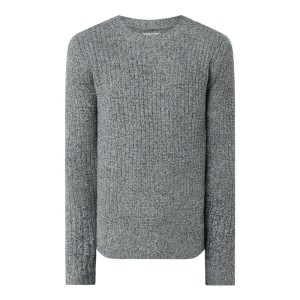 Sweter z domieszką wełny