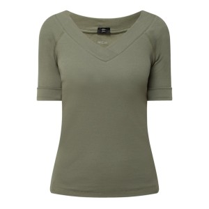 T-shirt z dekoltem w serek