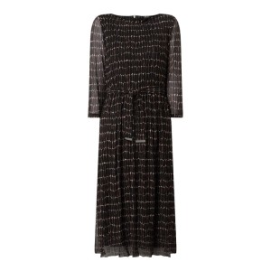 Sukienka midi ze wzorem na całej powierzchni