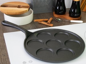 Patelnia żeliwna indukcyjna Krisberg KR 7562 do jajek placków 23 cm