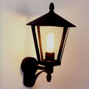 Stylowa zewnętrzna lampa ścienna 668 S