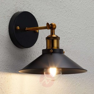 Lampa ścienna Viktor o industrialnym designie