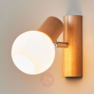 Karin – spot ścienny o naturalnym wyglądzie