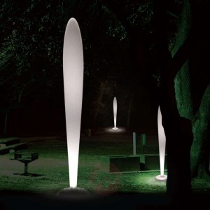 Biała stylizowana lam. stojąca PEGGY zewnętrz. E27