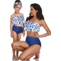 Niebieskie bikini mama córka z liściami i kokosami
