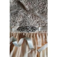 Wieczorowy satynowy pasek w kolorze ivory z kryształkowym wzorem 944