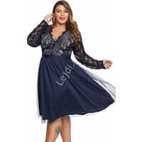 Granatowa sukienka plus size z koronkowym rękawem 237