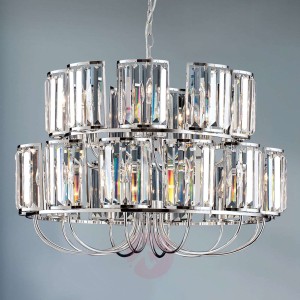 Żyrandol wyposażony w kryształy K9