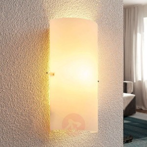 Szklana lampa ścienna Tuli o ponadczasowej urodzie