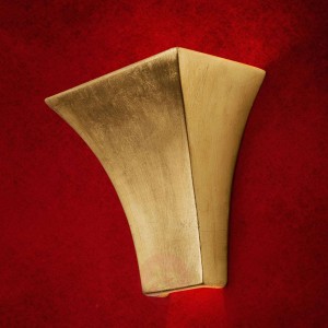 Elegancka, kanciasta lampa ścienna ANTONIE