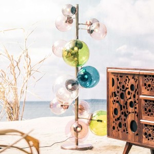 Świetna lampa stojąca Balon z akrylowymi kulkami