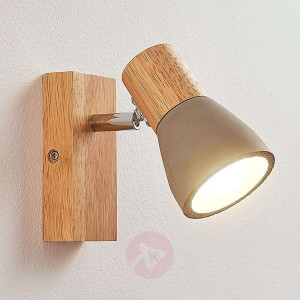Filiz – reflektor LED z drewna i betonu