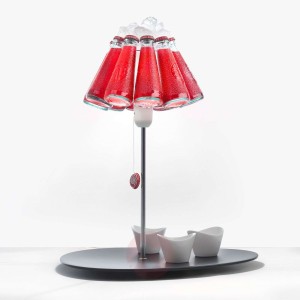 Ingo Maurer Campari Bar lampa stołowa z butelek