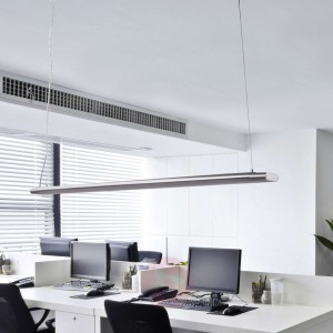 Podłużna lampa wisząca Vinca z wydajnymi LEDami