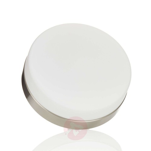 93d320e6517bd57f8f928b5412e1a543