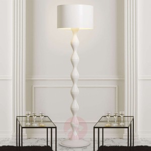 Biała designerska lampa stojąca Sara