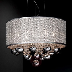 Andrómeda – bogato udekorowana lampa wisząca LED