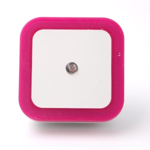 Lampka nocna do pokoju dziecięcego z czujnikiem zmierzchu - różowa