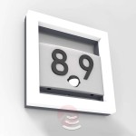 Alice – lampka LED z numerem domu, z czujnikiem