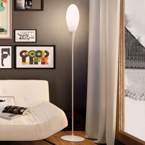 Minimalistyczna lampa stojąca Spillo