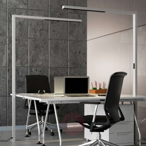 Lampa stojąca LED Jolinda, ściemniacz, srebrna