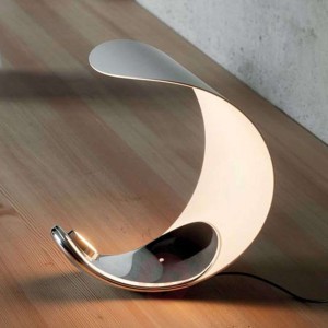 Designerska lampa stołowa Curl z LED