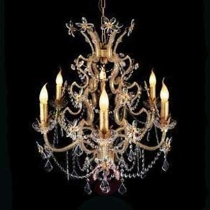 Bogaty w detale żyrandol BENETTA 6-punktowy