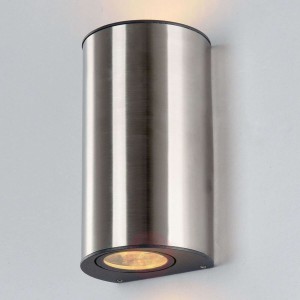 Ilumi: kinkiet zewnętrzny LED ze stali szlachetnej