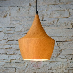 Woody – modna lampa wisząca, w stylistyce drewna