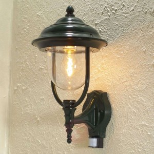 Zewnętrzna lampa ścienna PARMA z czujnikiem ruchu