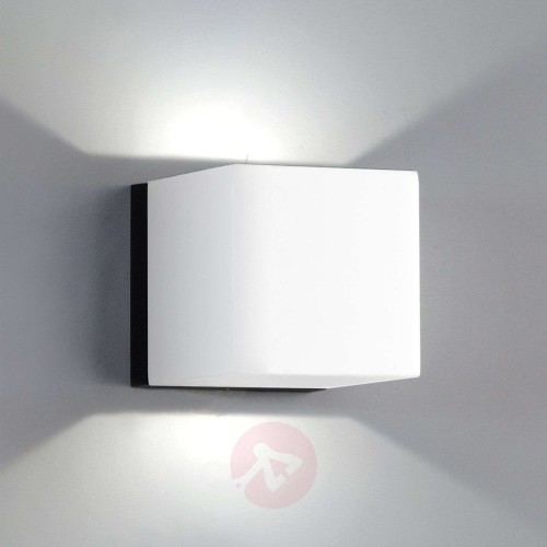 d7ee130936ac60f8f438c3e6b822cb7b