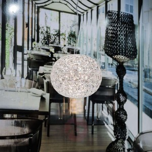 Przezroczysta designerska lampa wisząca LED Planet
