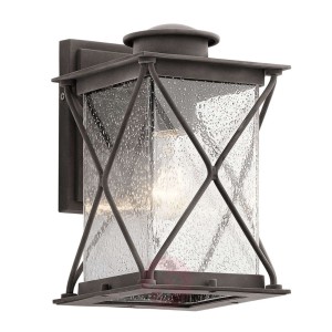 Argyle – mała lampa zewnętrzna w stylu wiejskim