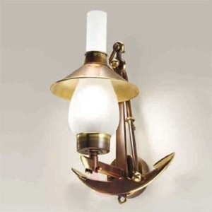 Zakotwiczona lampa ścienna Grecale