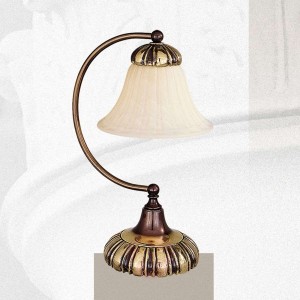 Czarująca lampa stołowa LEONARDO